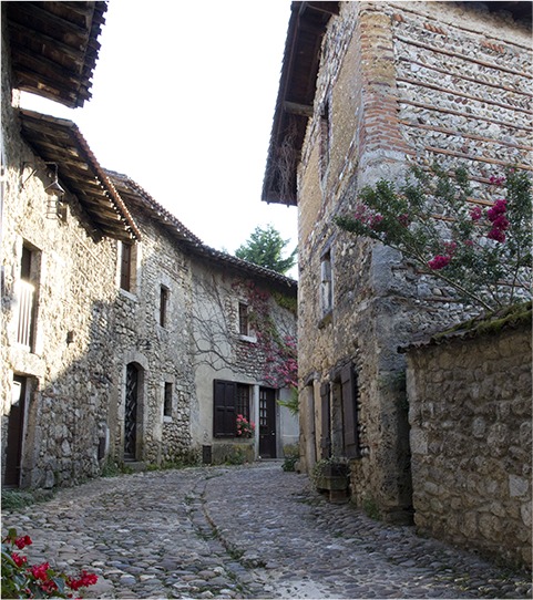 Villages Hotel restaurant Ain